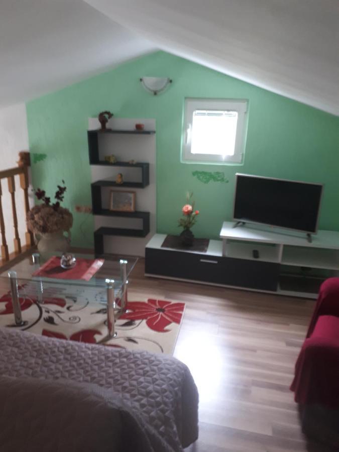Apartments Makaus Kampor Extérieur photo